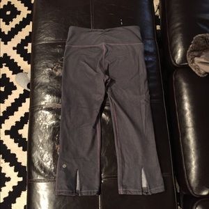 Lululemon Crop Dark Grey Leggings
